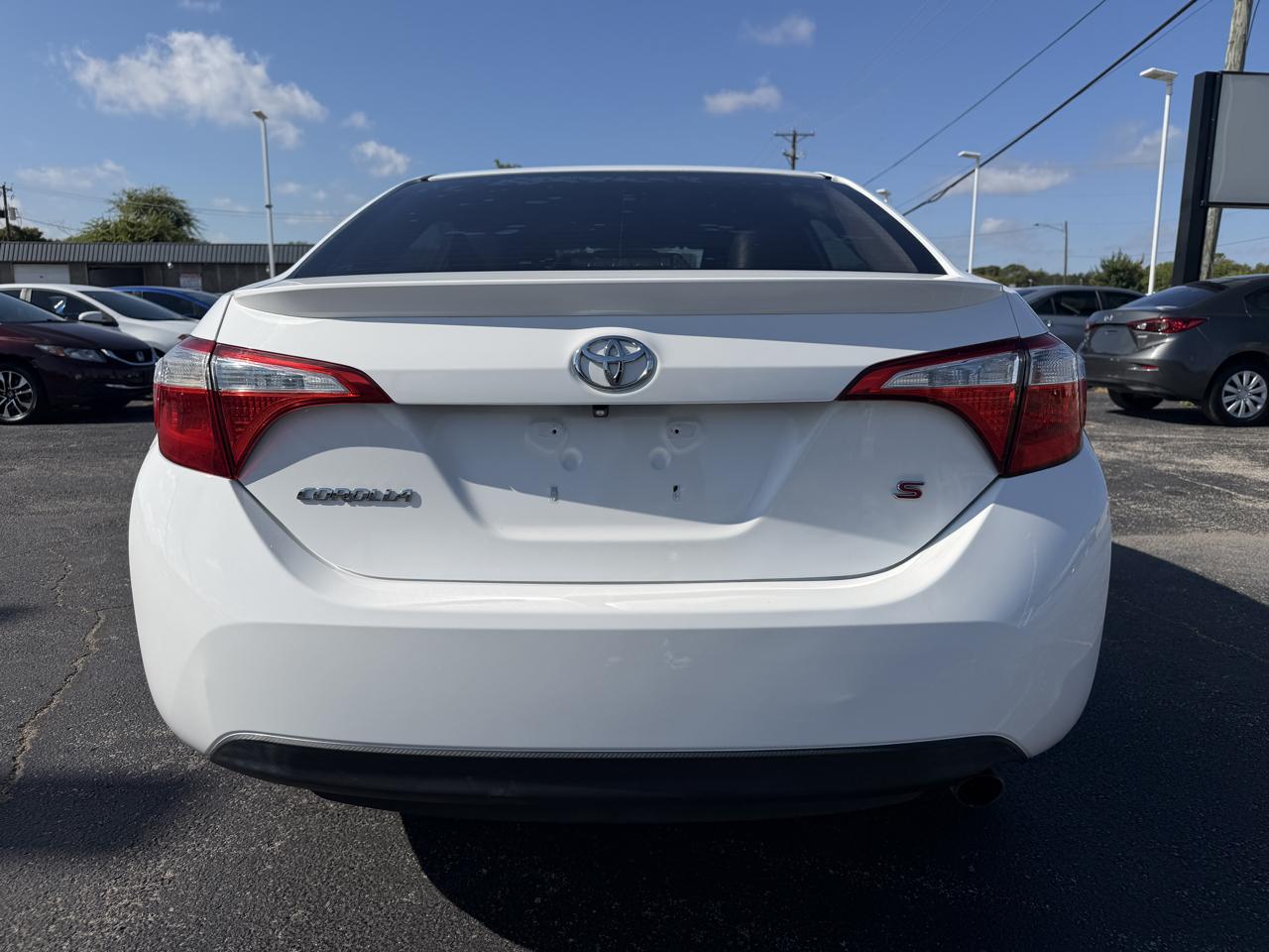 Toyota Corolla LE CVT 2015