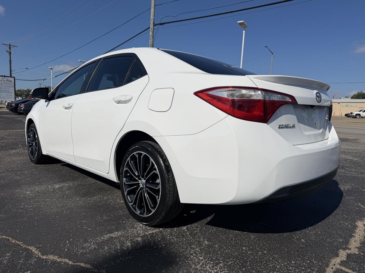 Toyota Corolla LE CVT 2015