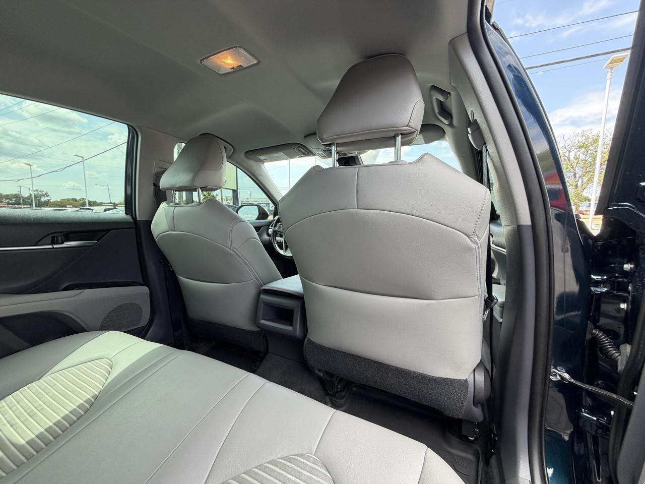 Toyota Camry SE 2019