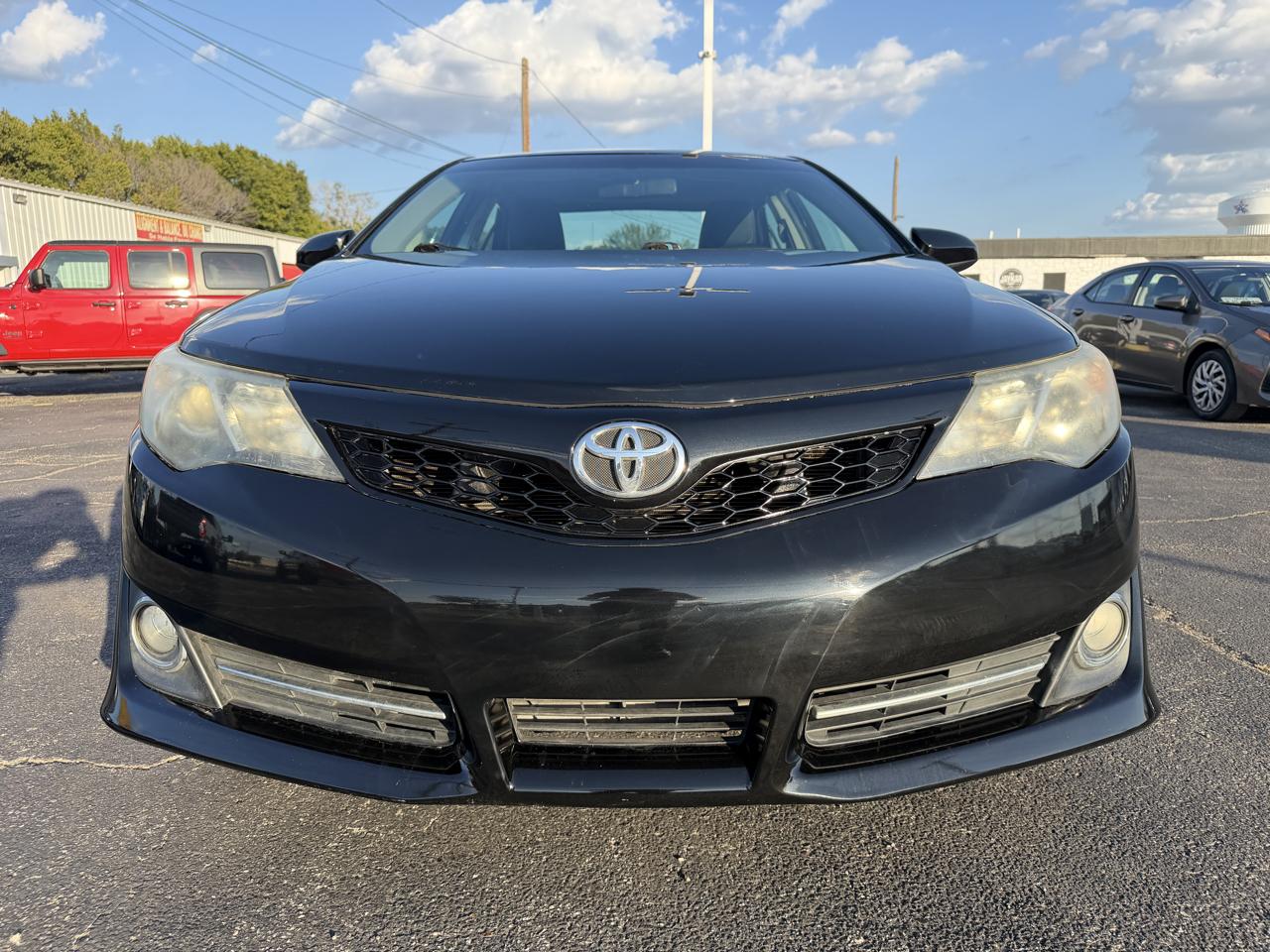 Toyota Camry SE 2014
