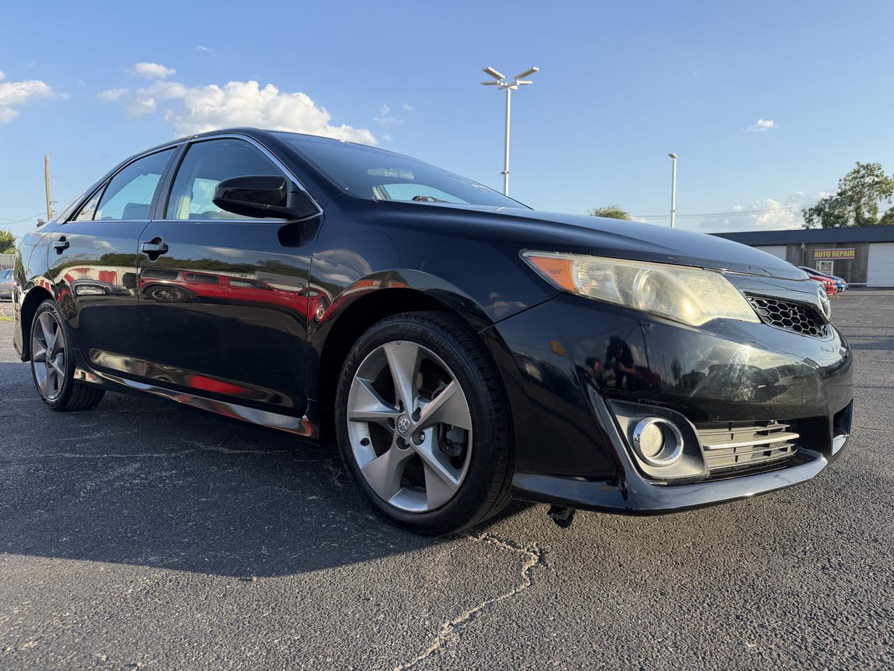 Toyota Camry SE 2014
