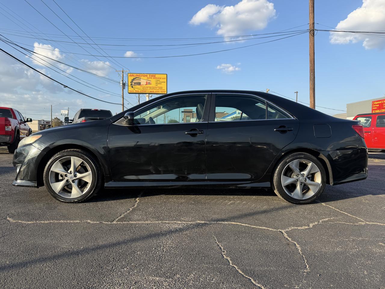 Toyota Camry SE 2014