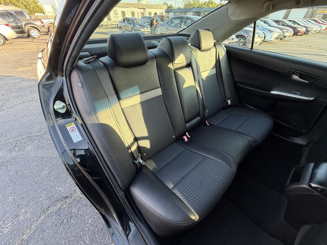 Toyota Camry SE 2014