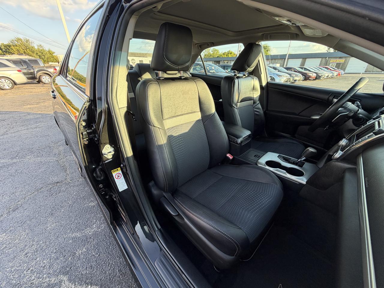 Toyota Camry SE 2014