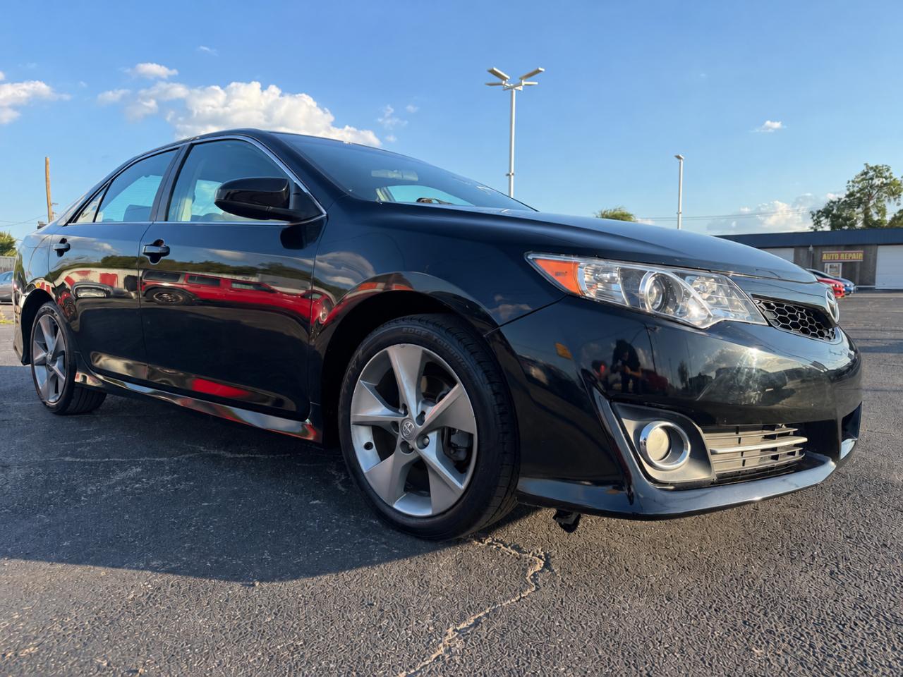 Toyota Camry SE 2014