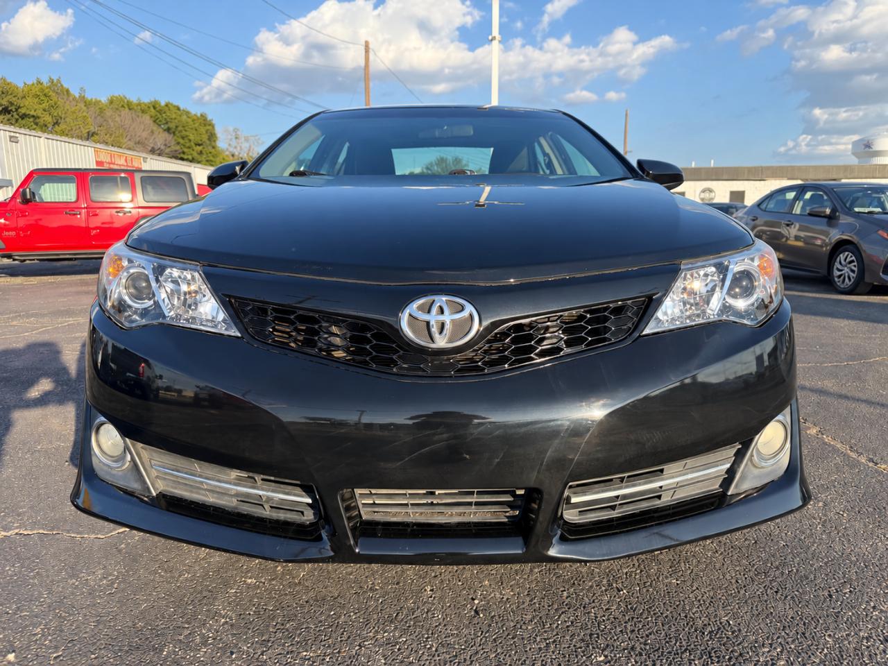 Toyota Camry SE 2014
