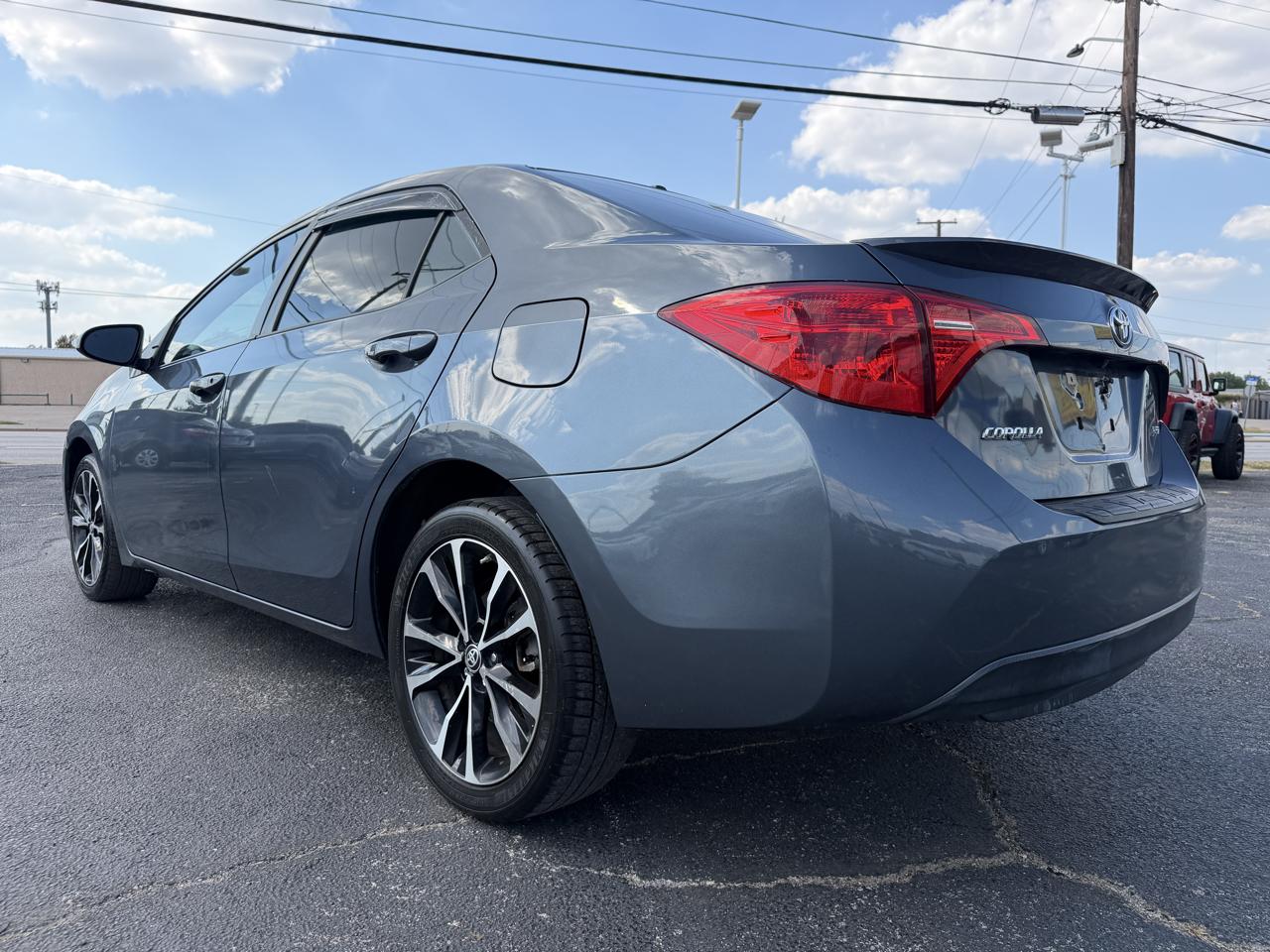Toyota Corolla XSE CVT 2017