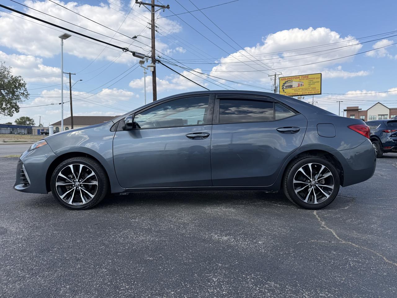 Toyota Corolla XSE CVT 2017