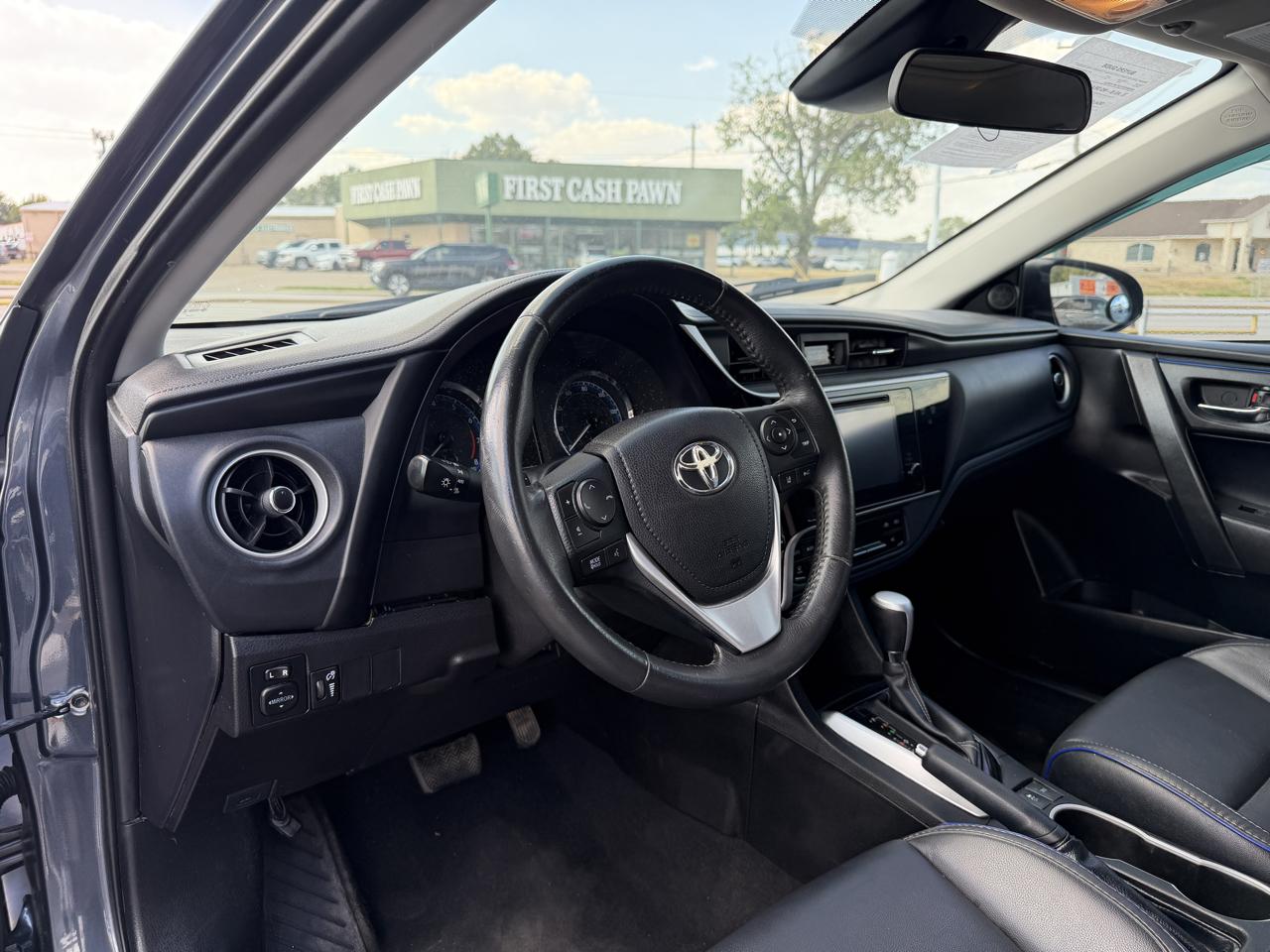 Toyota Corolla XSE CVT 2017