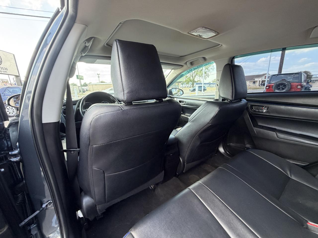 Toyota Corolla XSE CVT 2017