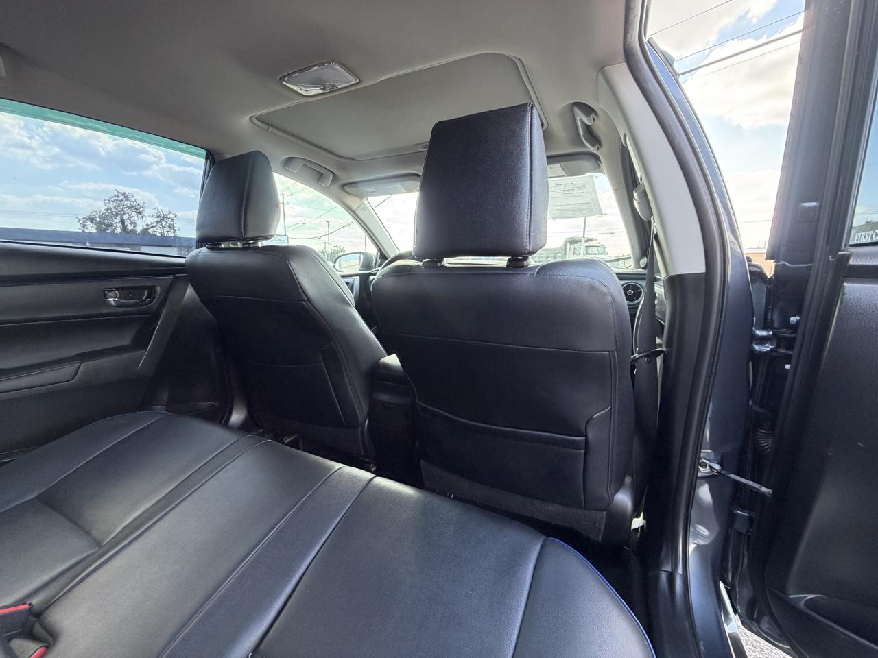 Toyota Corolla XSE CVT 2017