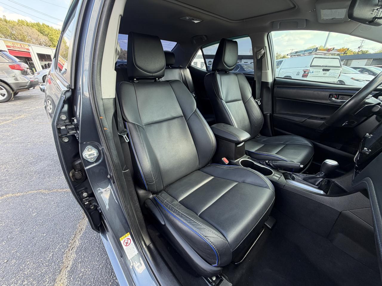 Toyota Corolla XSE CVT 2017