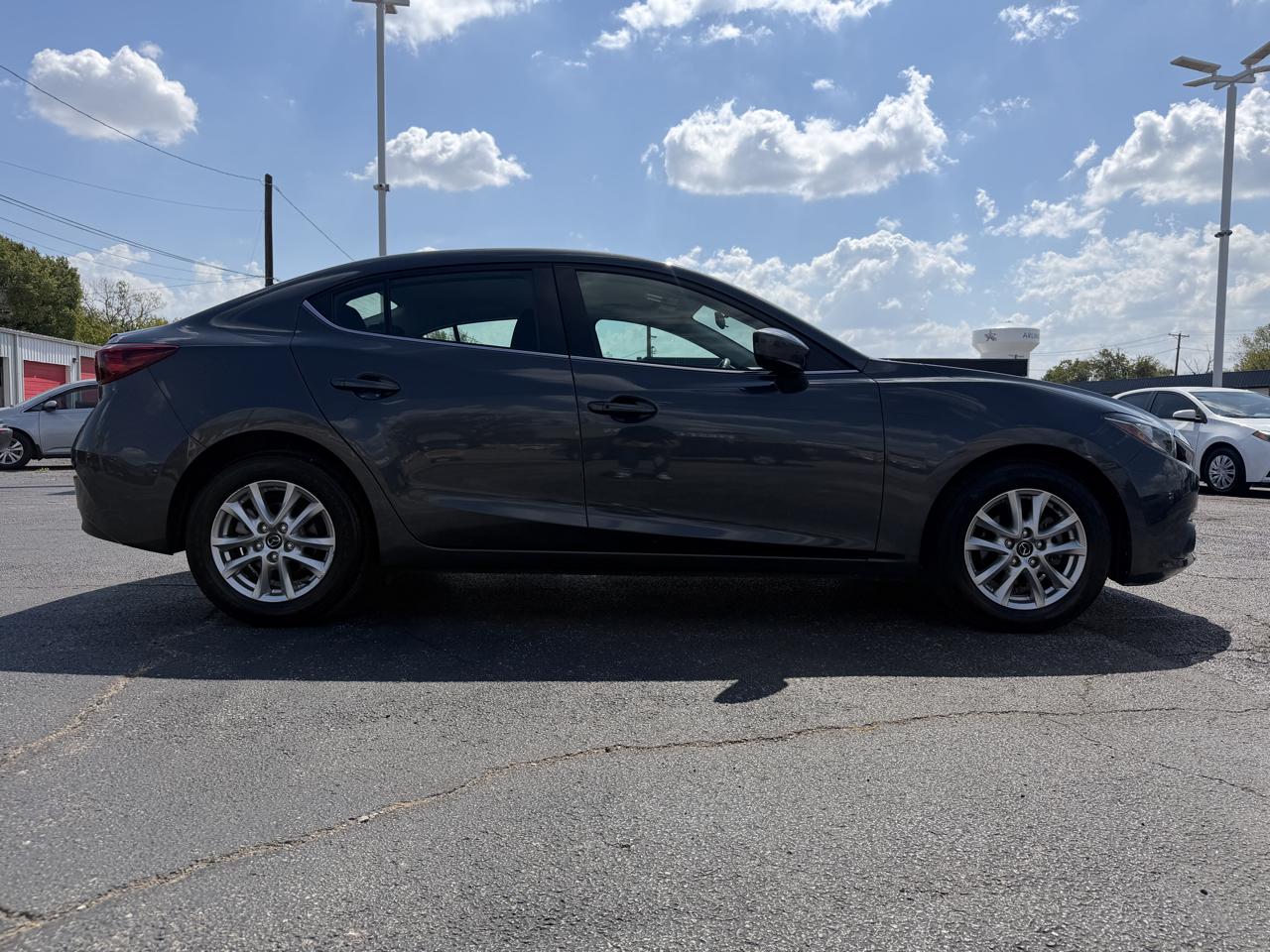 Mazda MAZDA3 i Touring AT 4-Door 2015