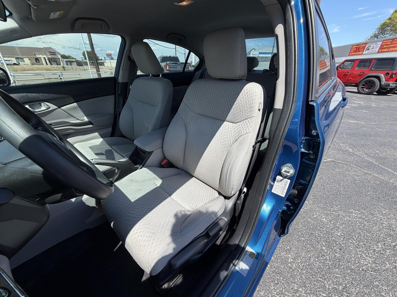 Honda Civic LX Sedan 5-Speed MT 2014