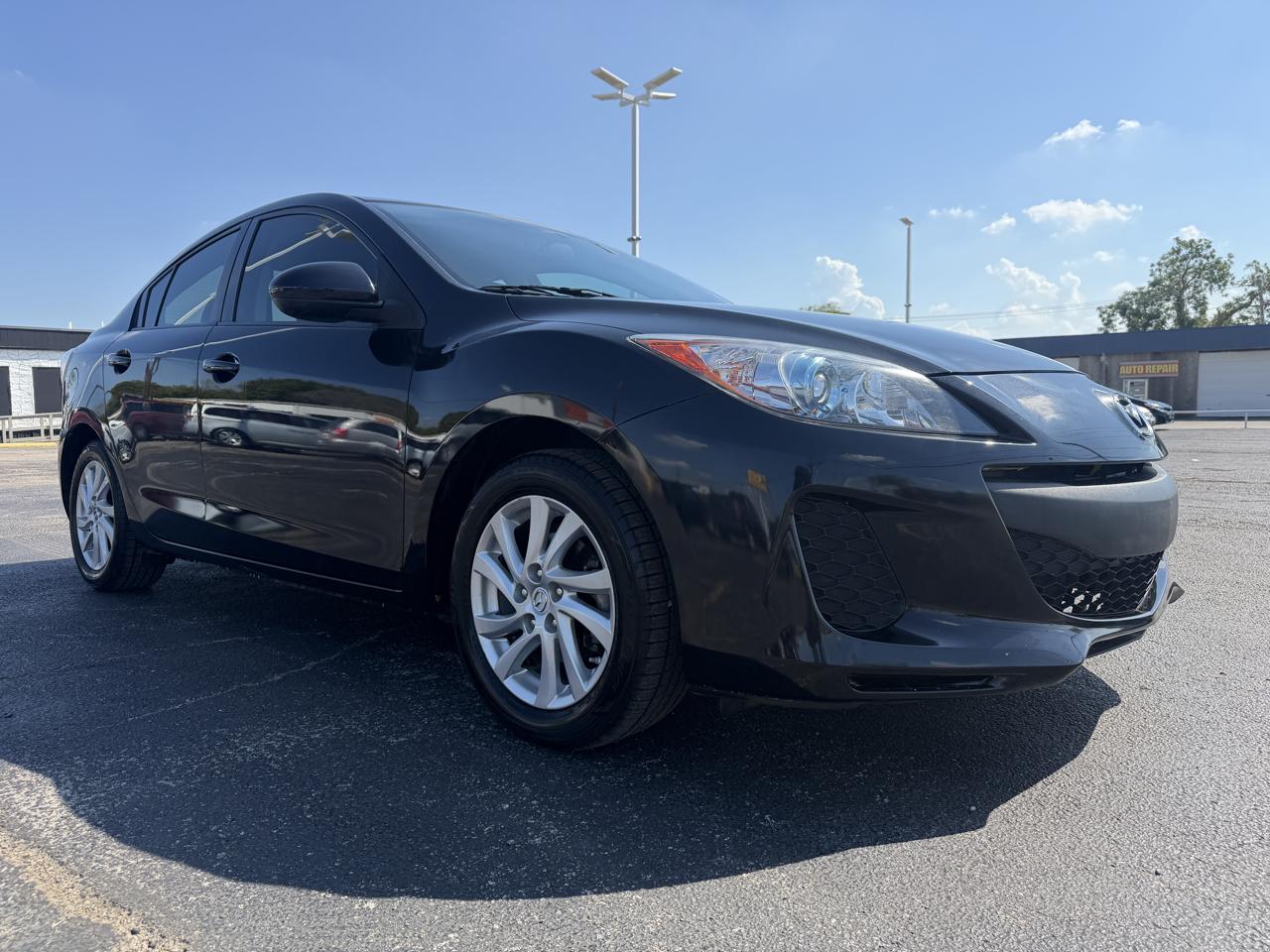 Mazda MAZDA3 i Touring 4-door 2012