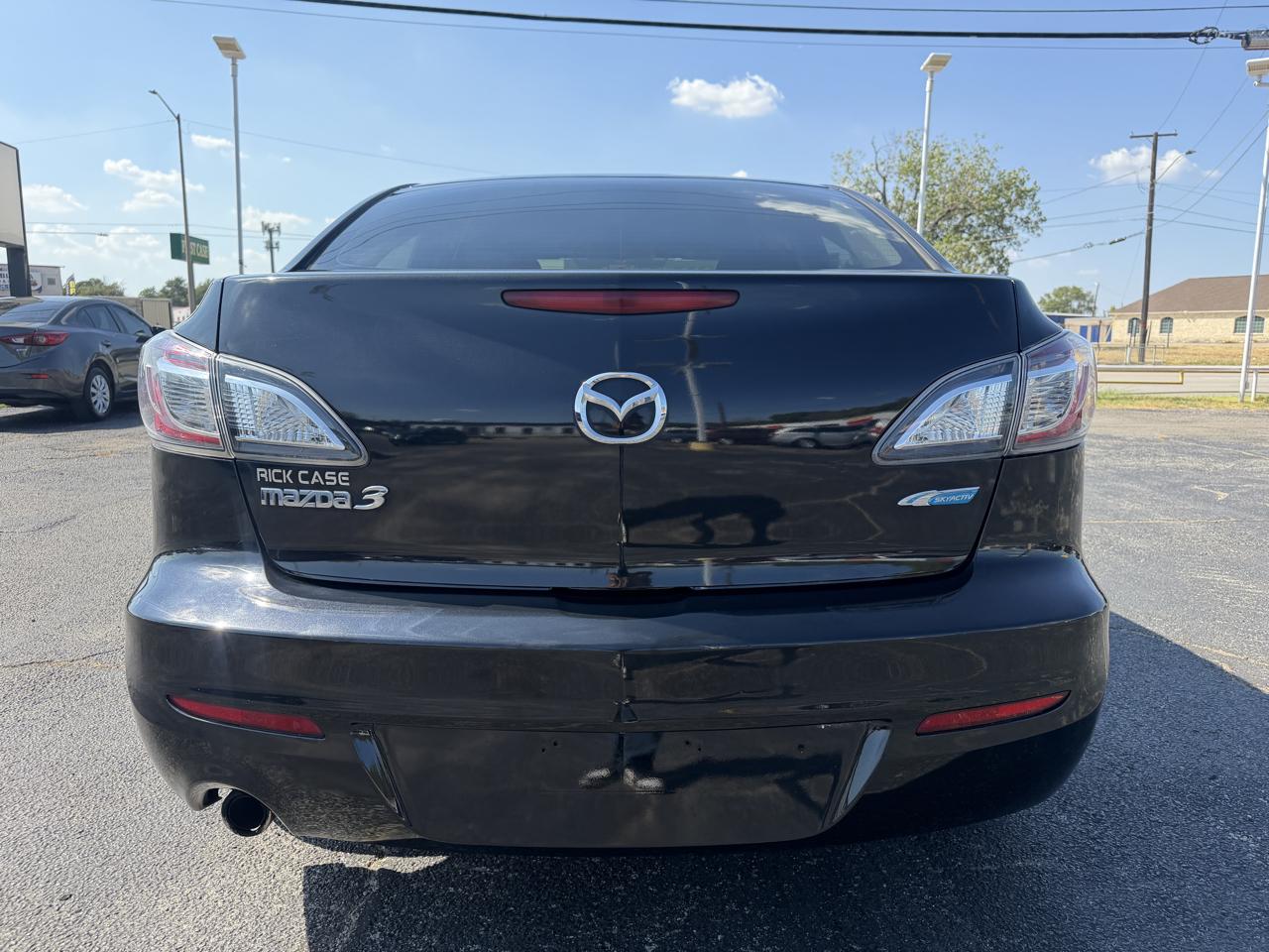 Mazda MAZDA3 i Touring 4-door 2012