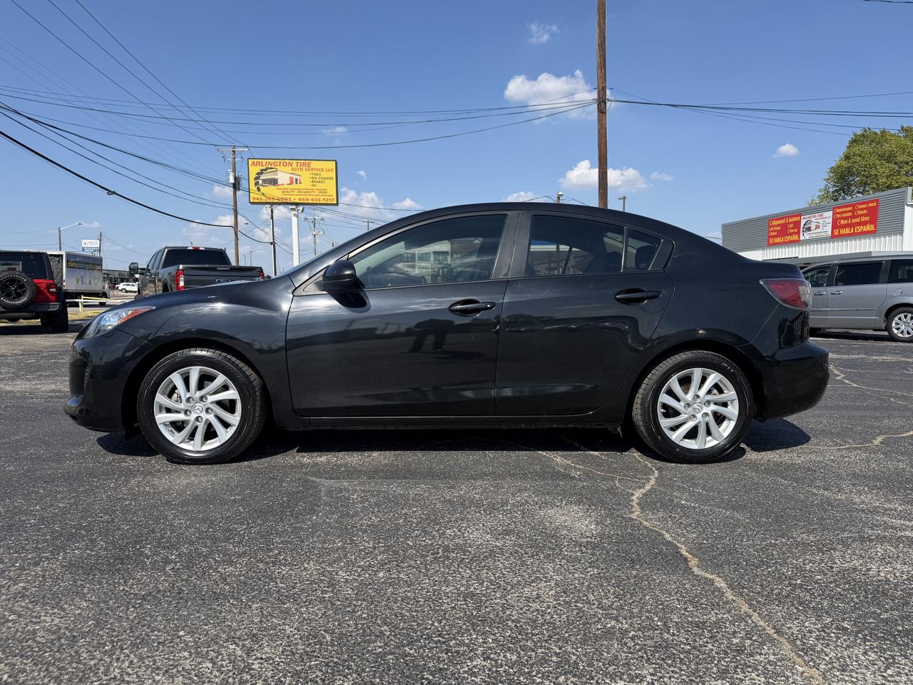 Mazda MAZDA3 i Touring 4-door 2012