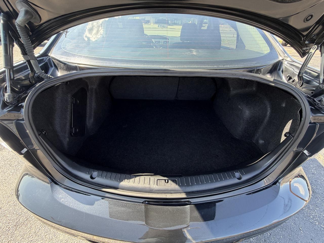 Mazda MAZDA3 i Touring 4-door 2012