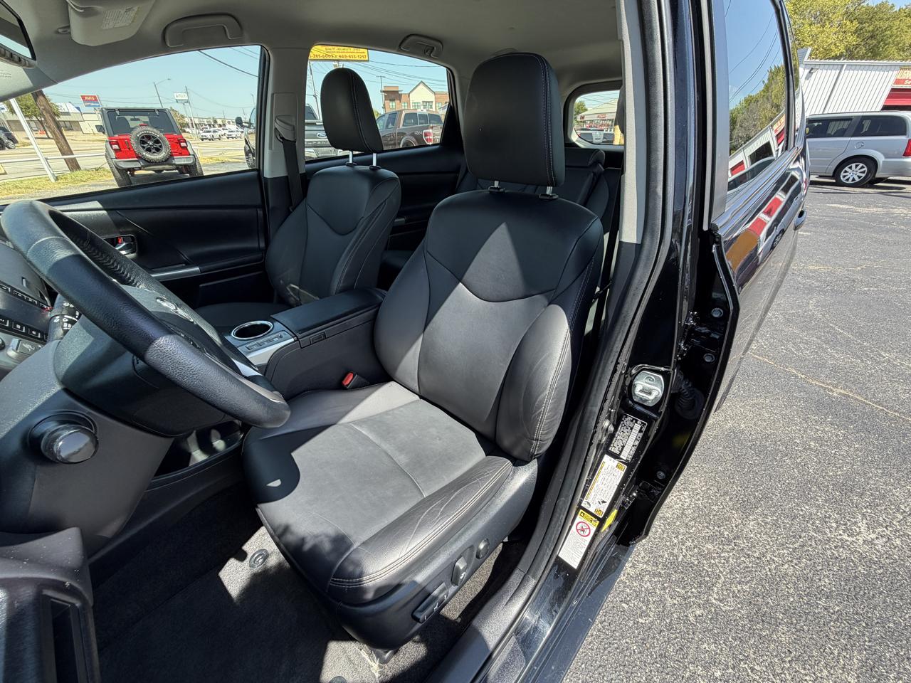 Toyota Prius V Five 2015