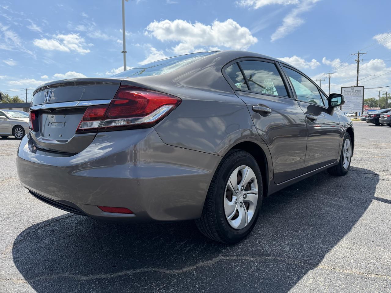 Honda Civic LX Sedan 5-Speed AT 2013