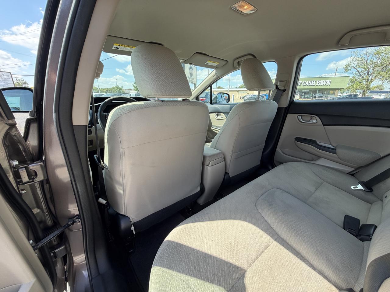 Honda Civic LX Sedan 5-Speed AT 2013