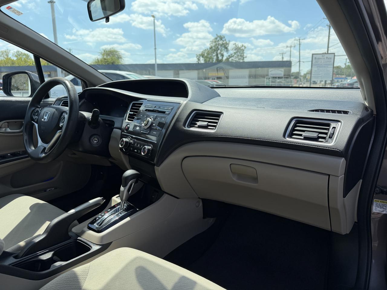 Honda Civic LX Sedan 5-Speed AT 2013