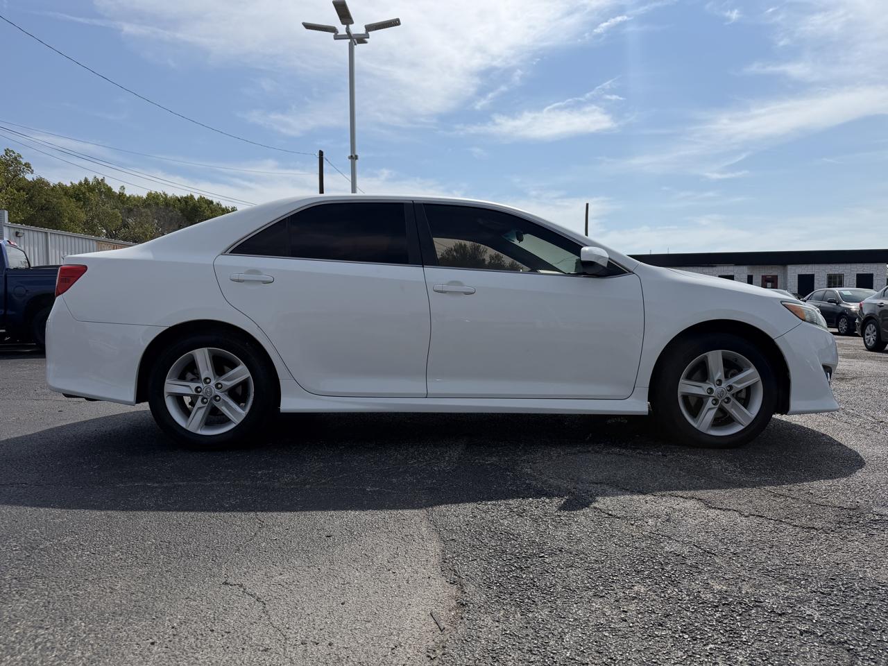 Toyota Camry SE 2014