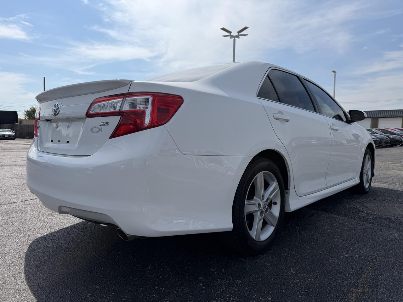Toyota Camry SE 2014
