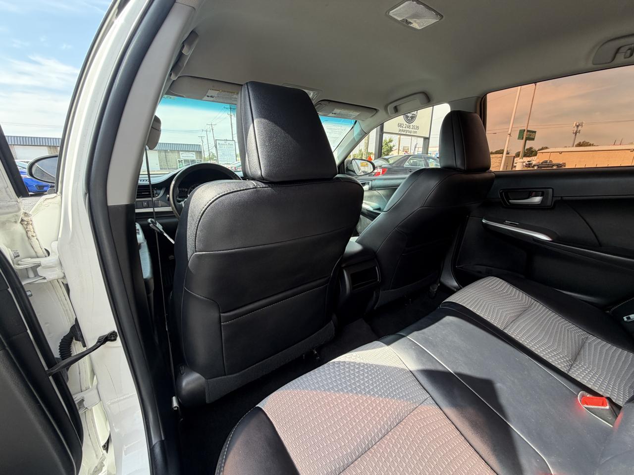 Toyota Camry SE 2014