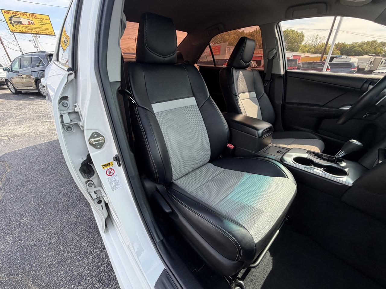 Toyota Camry SE 2014