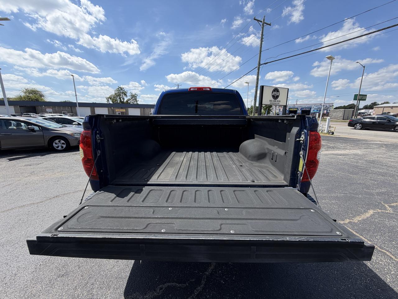 Toyota Tundra SR5 4.6L V8 CrewMax 2WD 2014