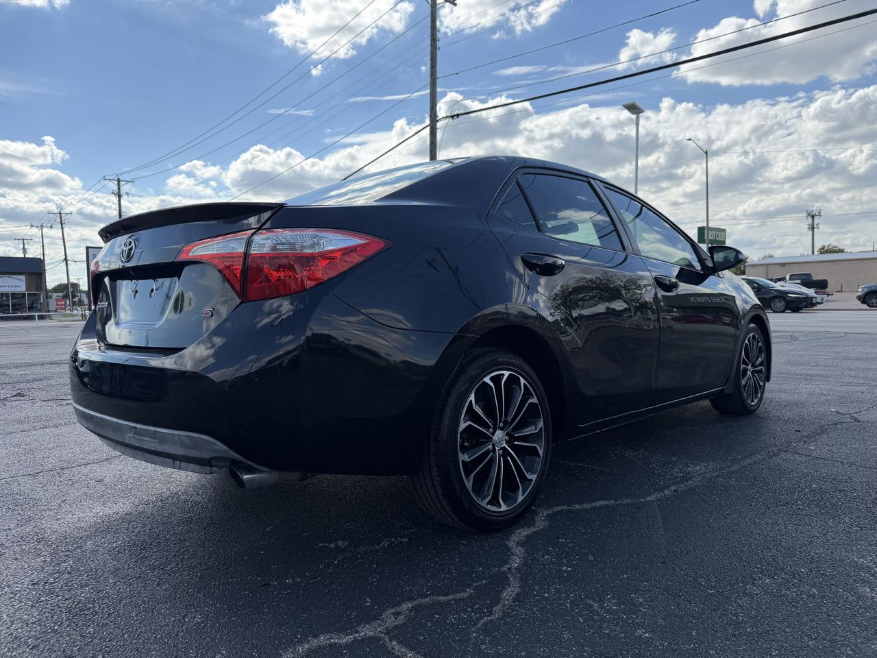 Toyota Corolla S Plus 4D Sedan 2014