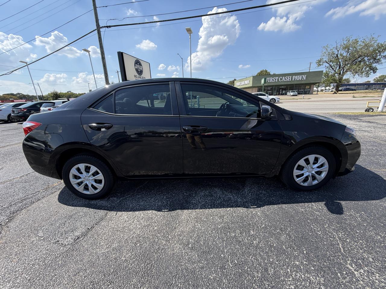 Toyota Corolla LE 2016