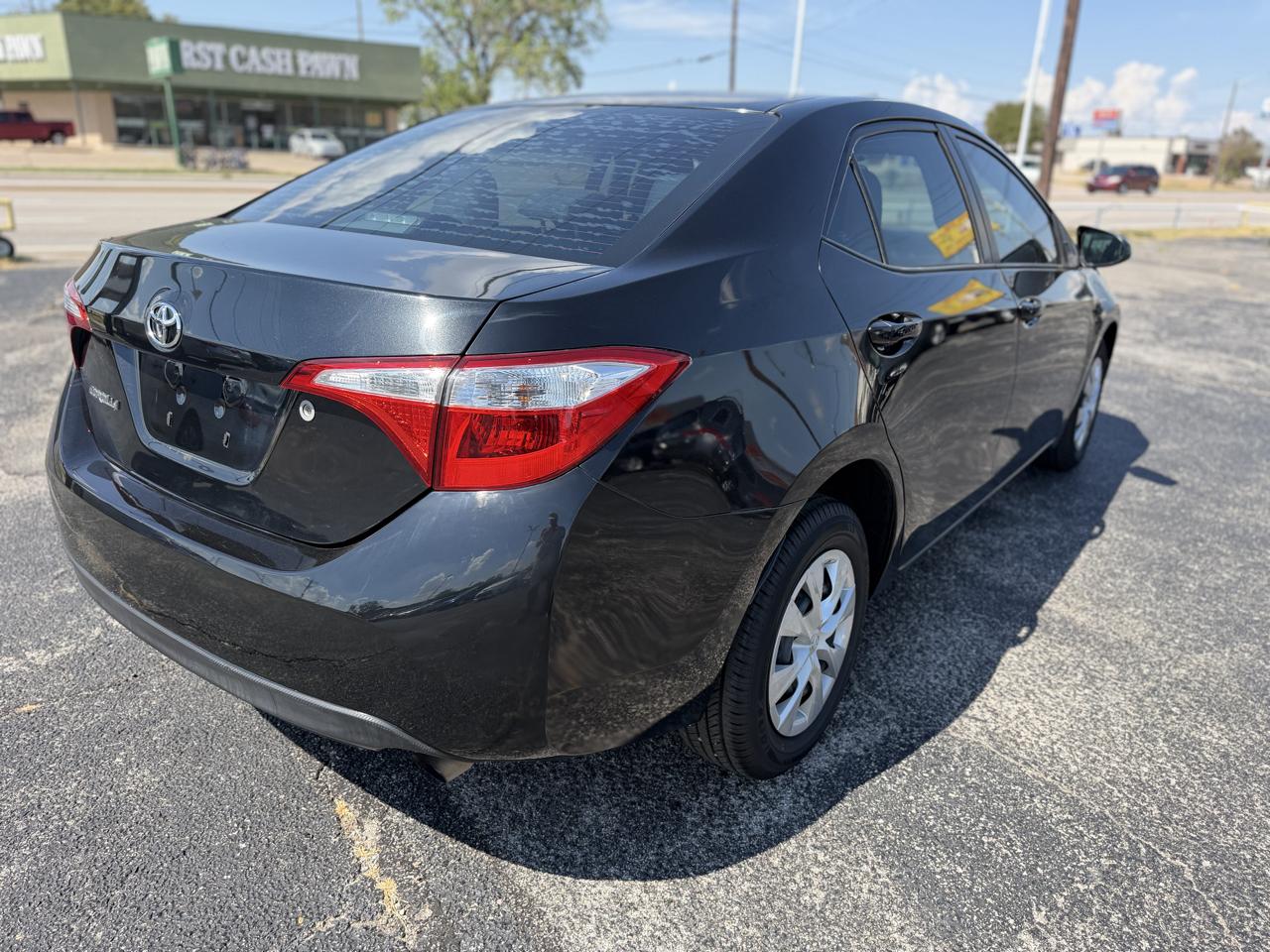 Toyota Corolla LE 2016