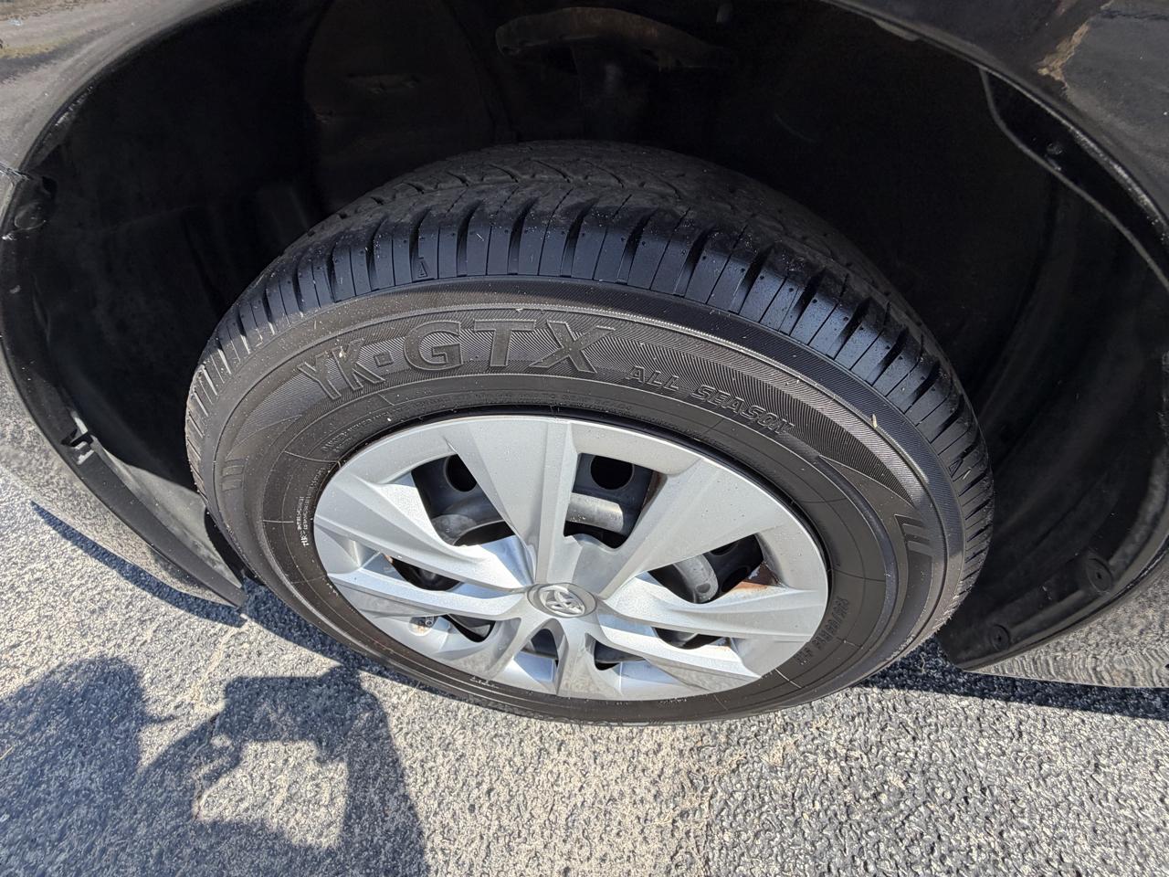 Toyota Corolla LE 2016