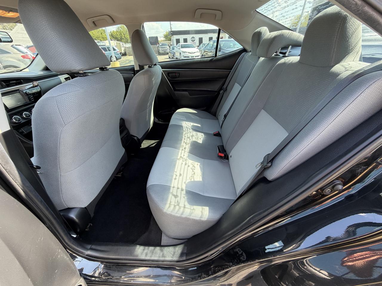 Toyota Corolla LE 2016