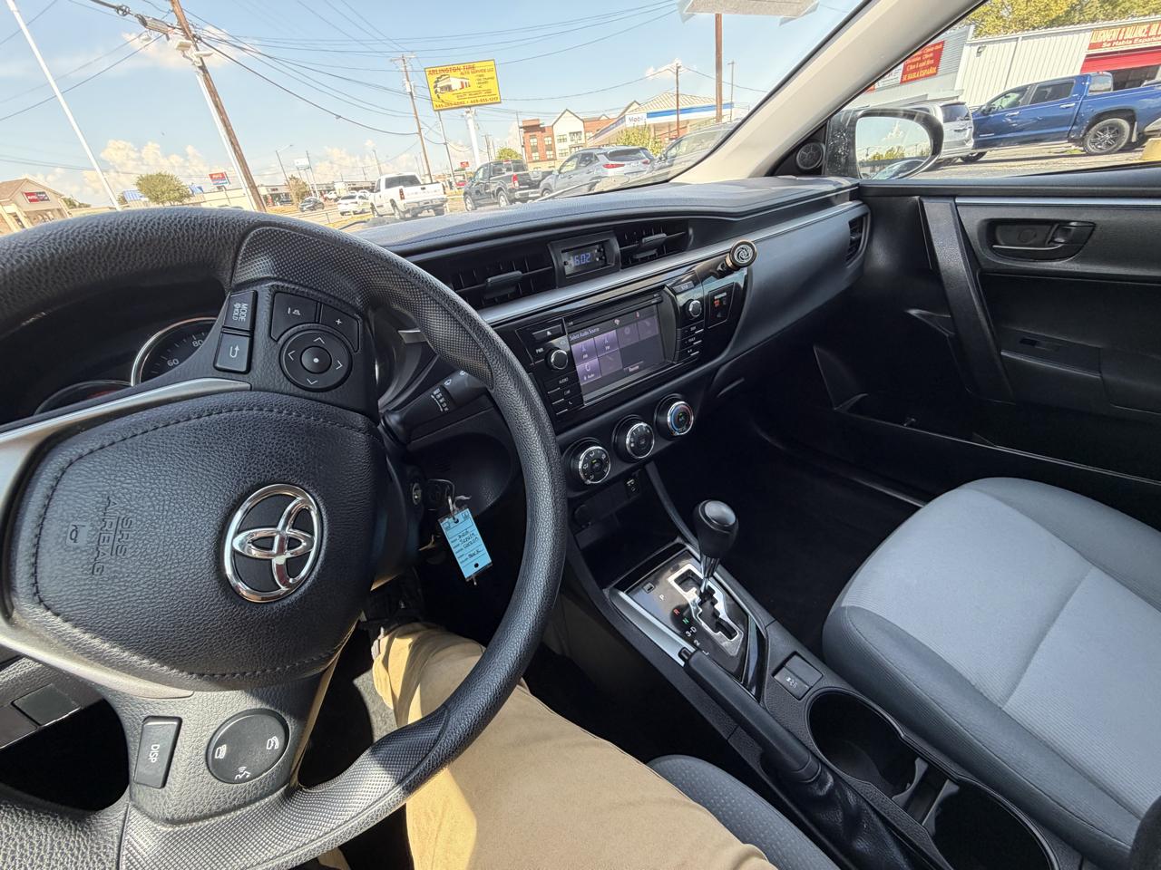 Toyota Corolla LE 2016
