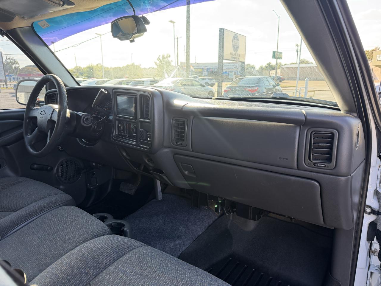 Chevrolet Silverado 1500 LS Long Bed 2WD 2003