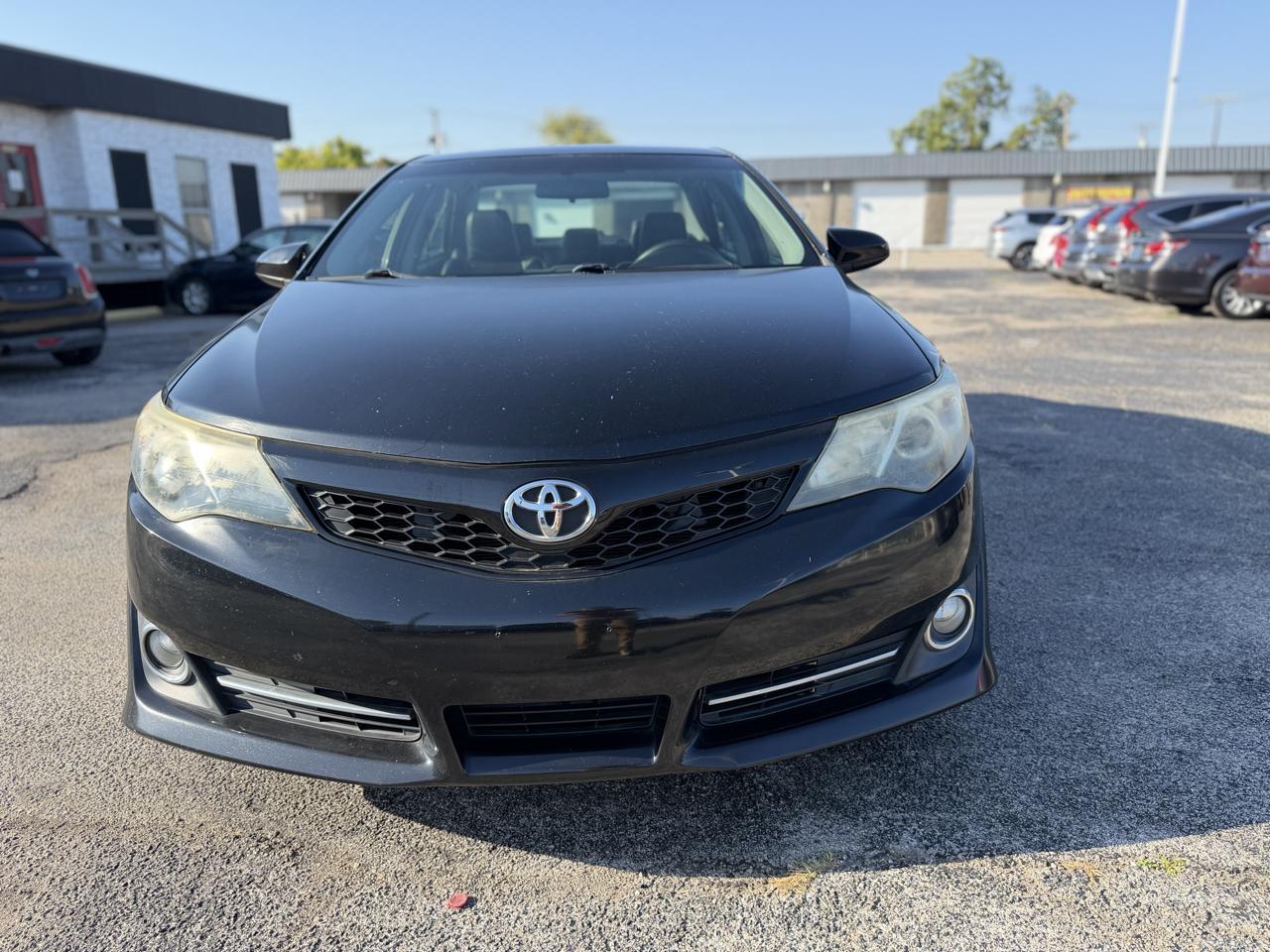 Toyota Camry SE 2012