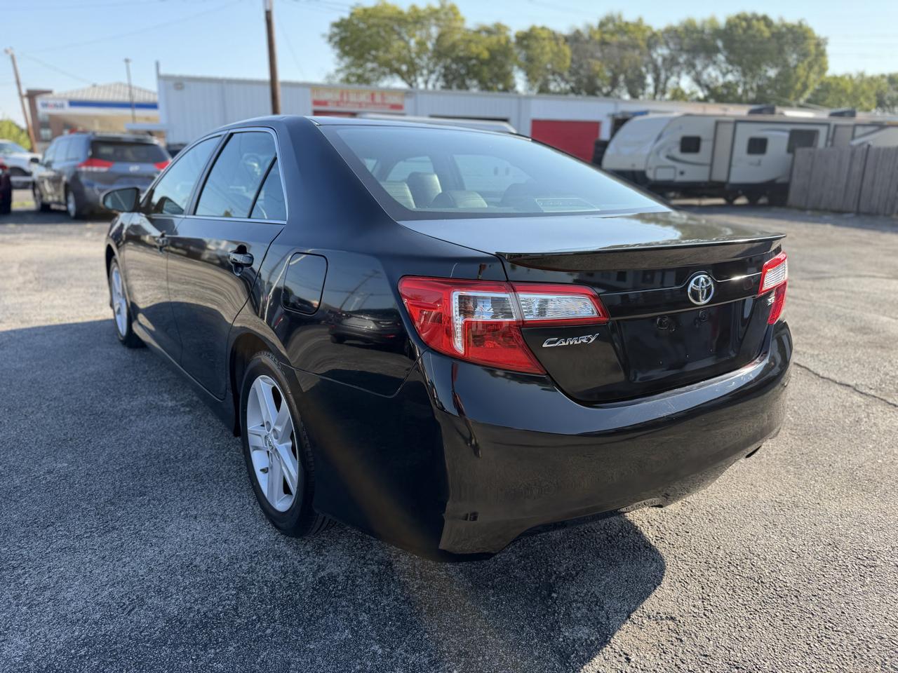 Toyota Camry SE 2012
