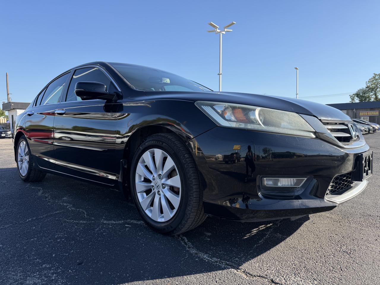 Honda Accord EX-L Sedan AT with XM Radio 2013
