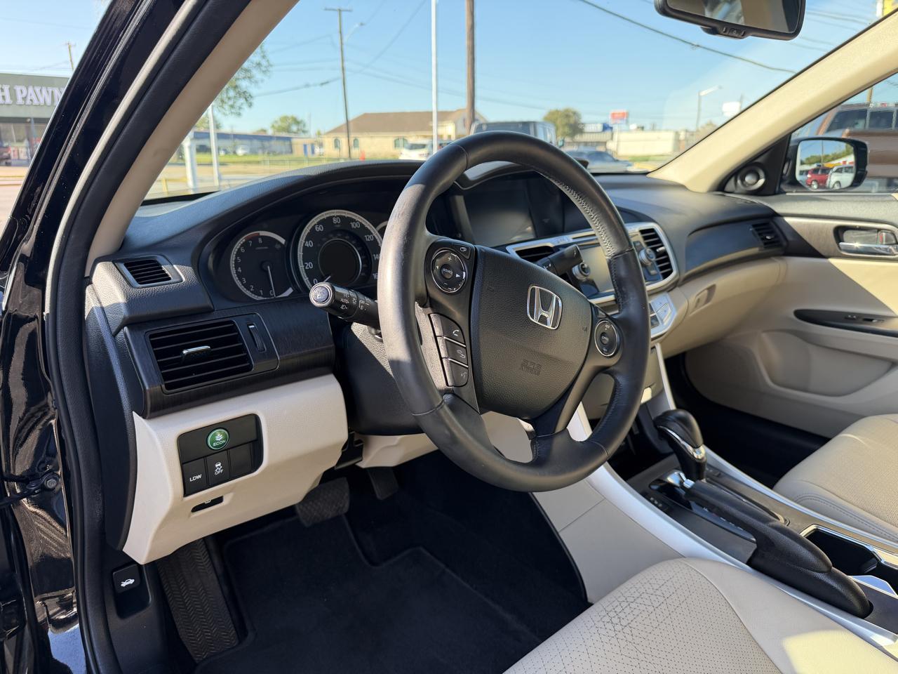 Honda Accord EX-L Sedan AT with XM Radio 2013