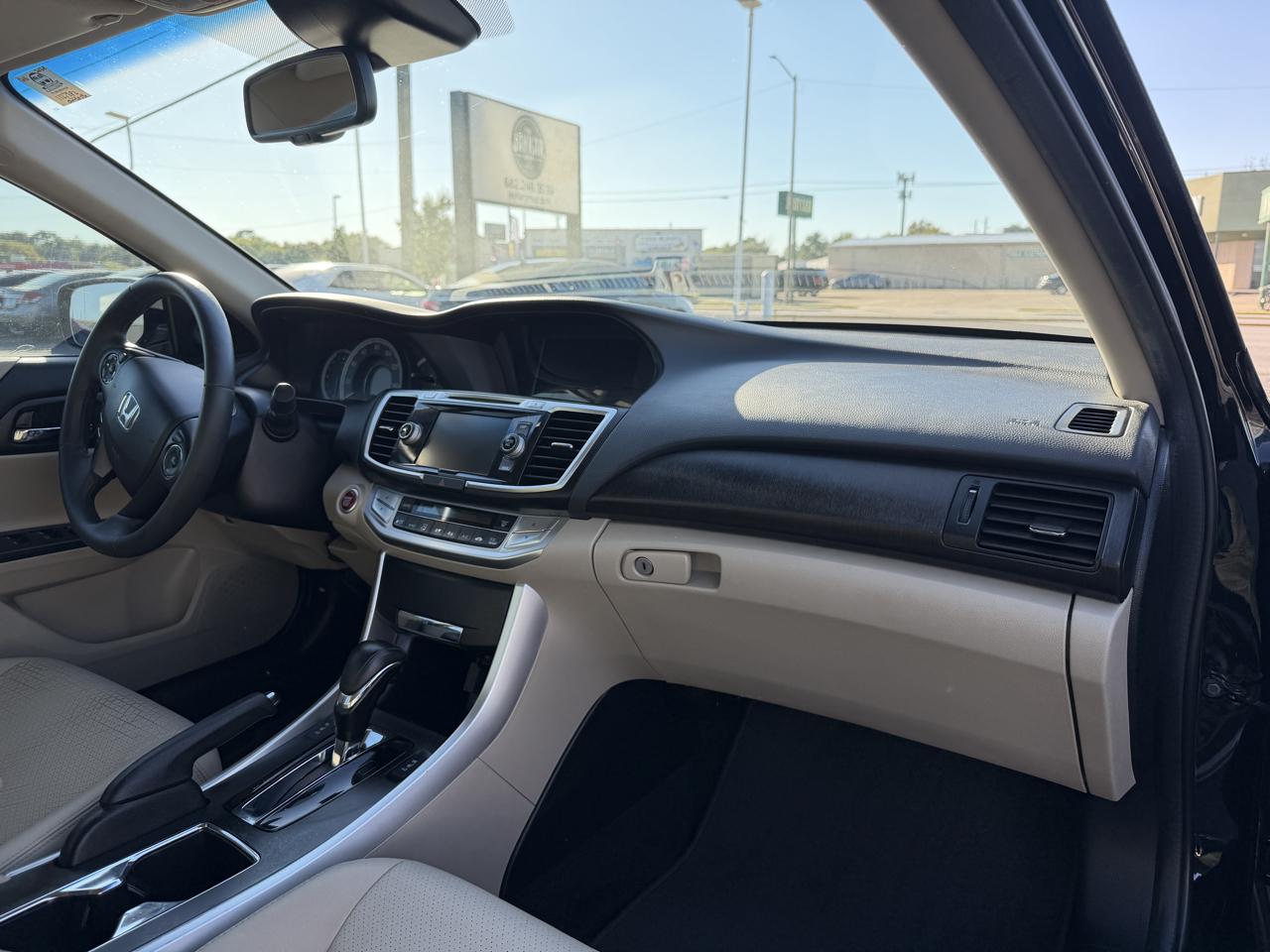Honda Accord EX-L Sedan AT with XM Radio 2013