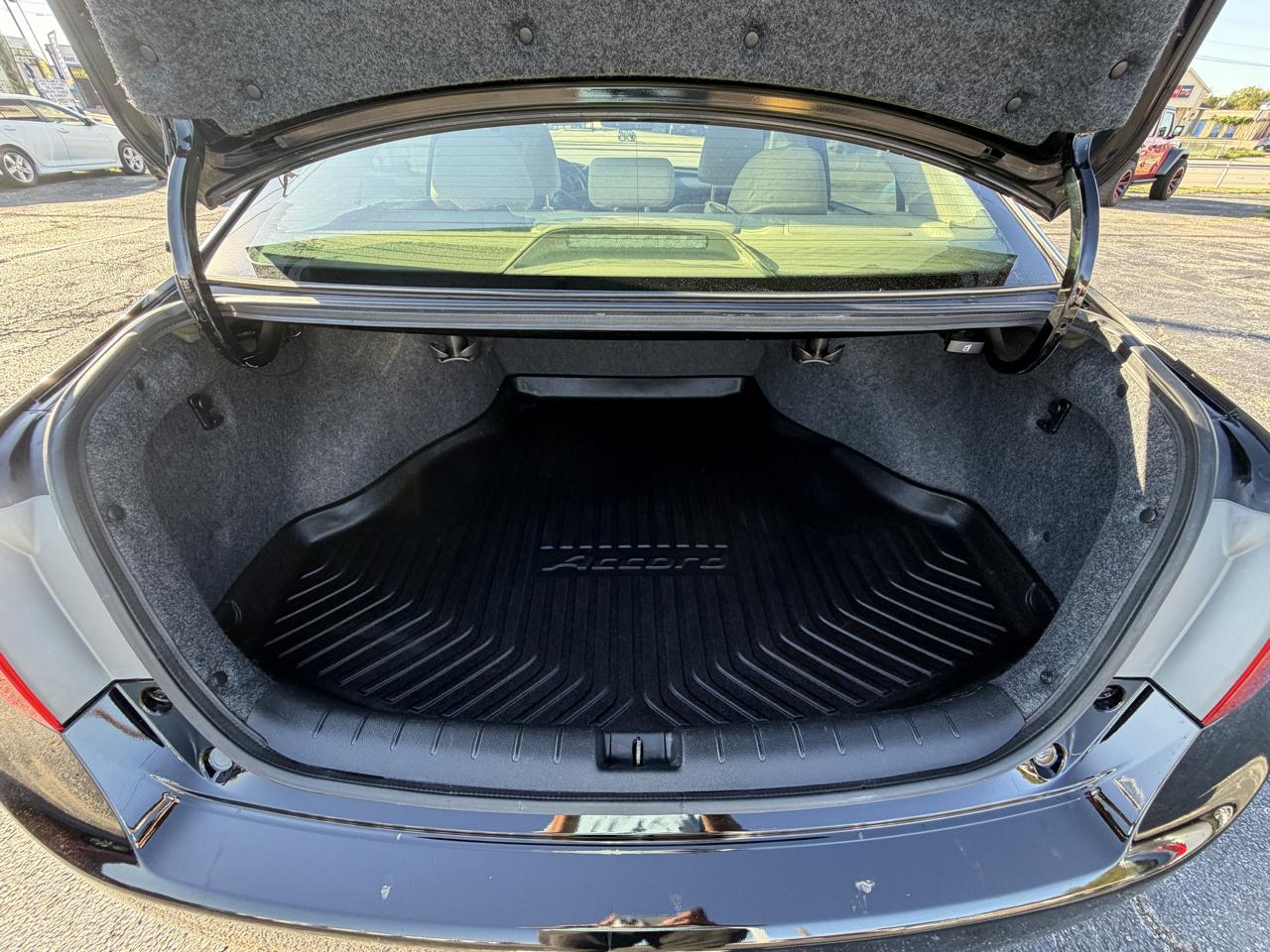 Honda Accord EX-L Sedan AT with XM Radio 2013