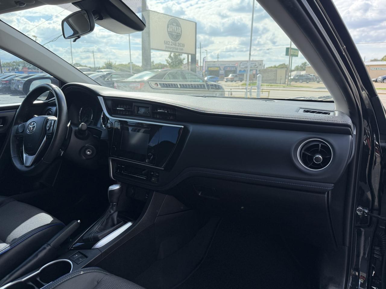 Toyota Corolla SE 6M 2018