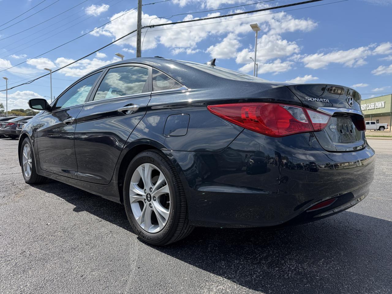 Hyundai Sonata Limited 2011
