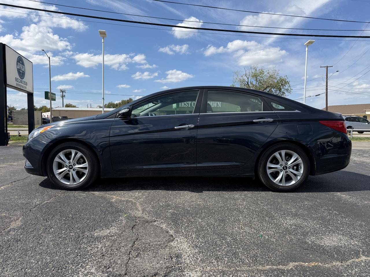 Hyundai Sonata Limited 2011