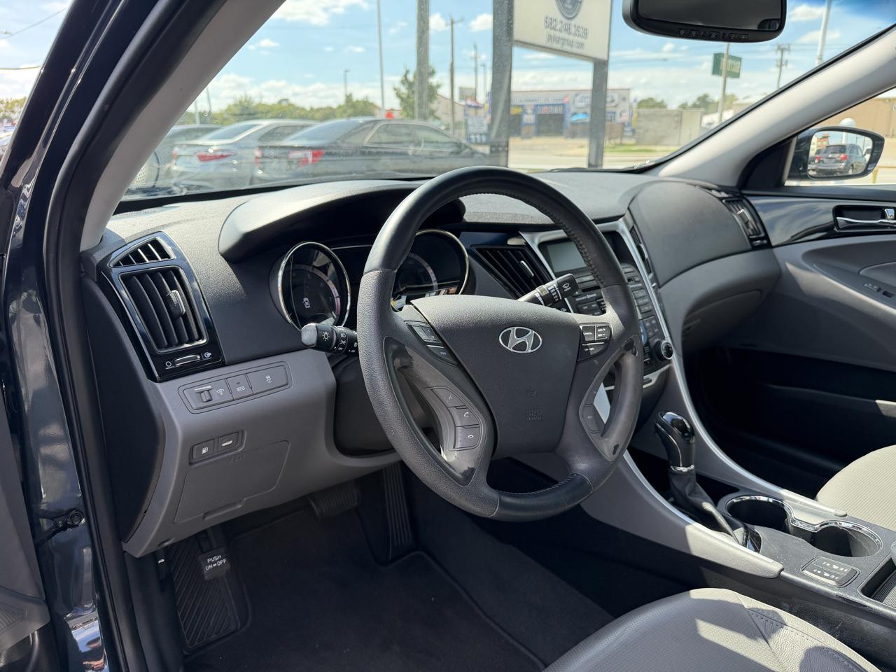 Hyundai Sonata Limited 2011