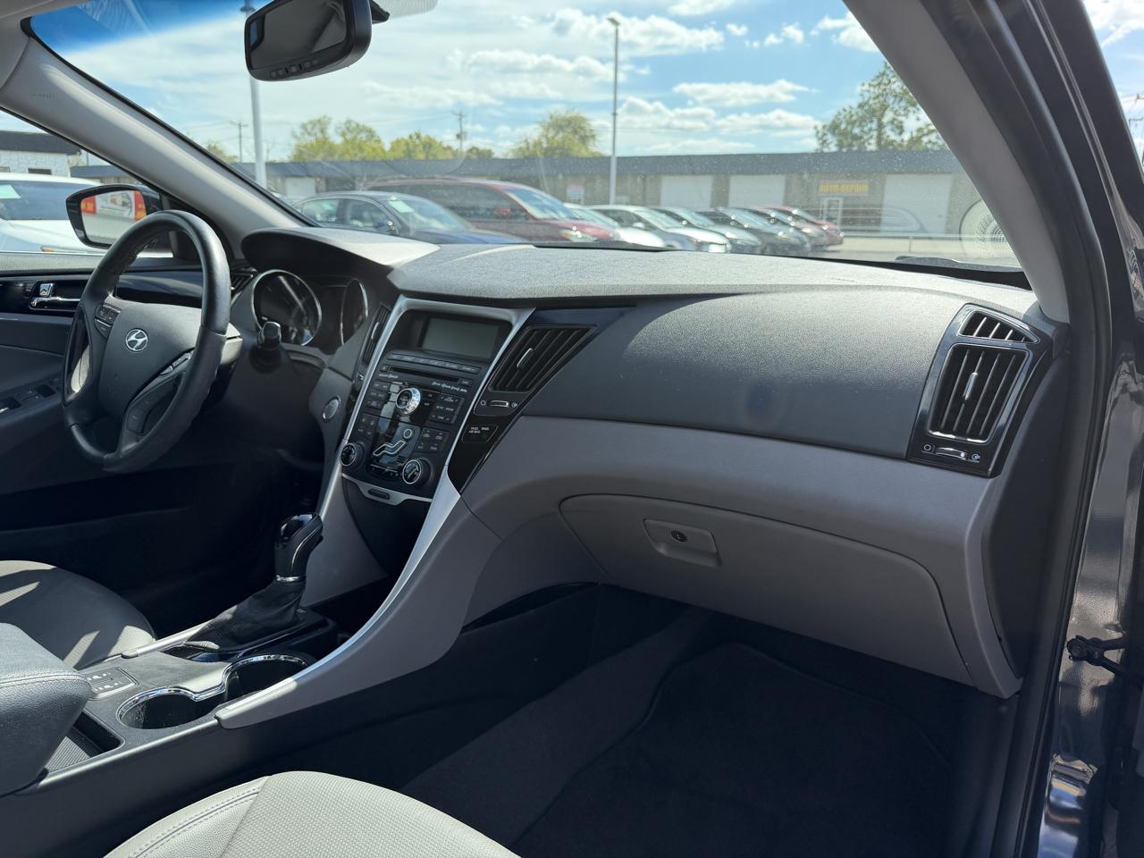 Hyundai Sonata Limited 2011