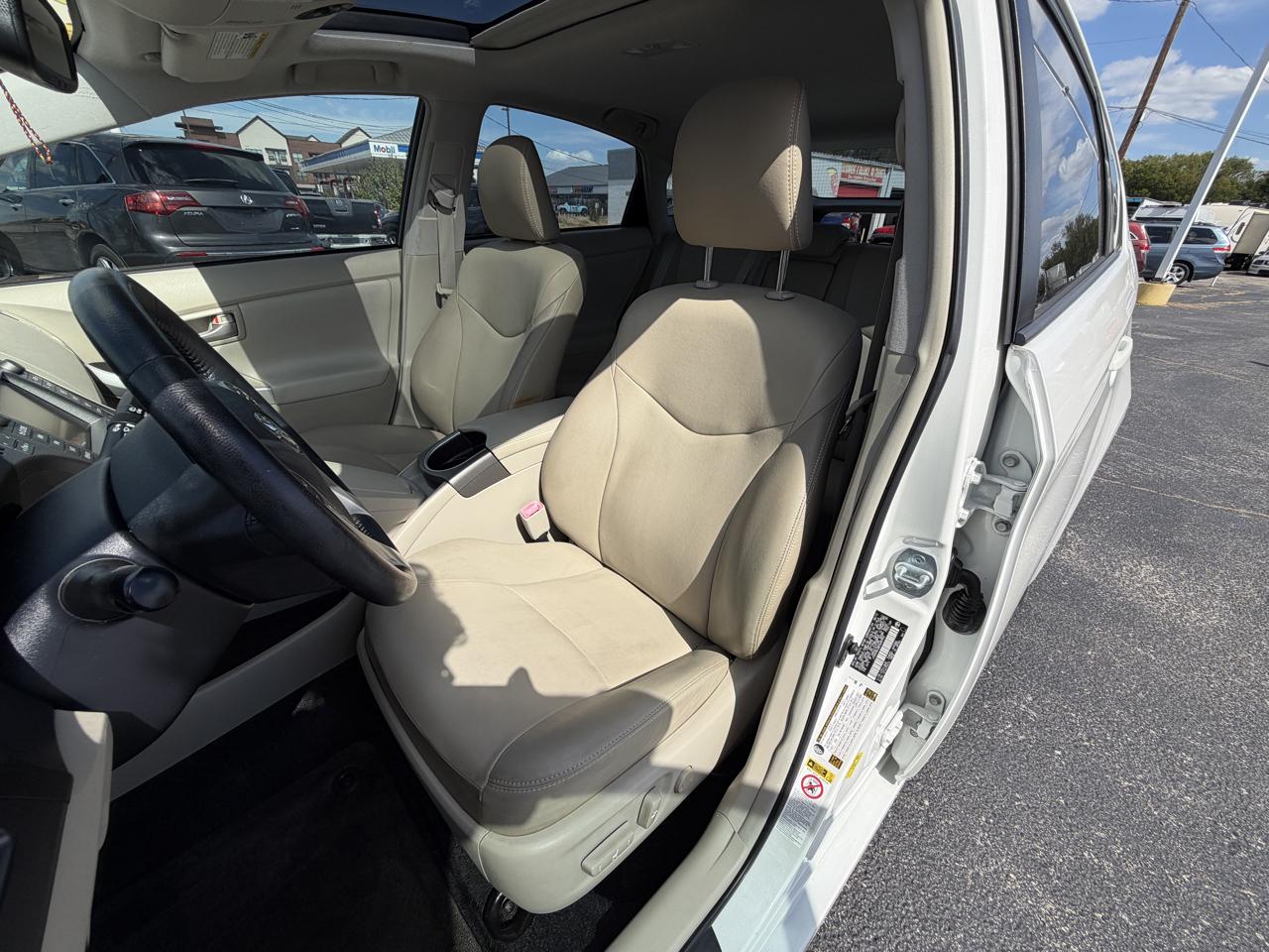 Toyota Prius Four 2013